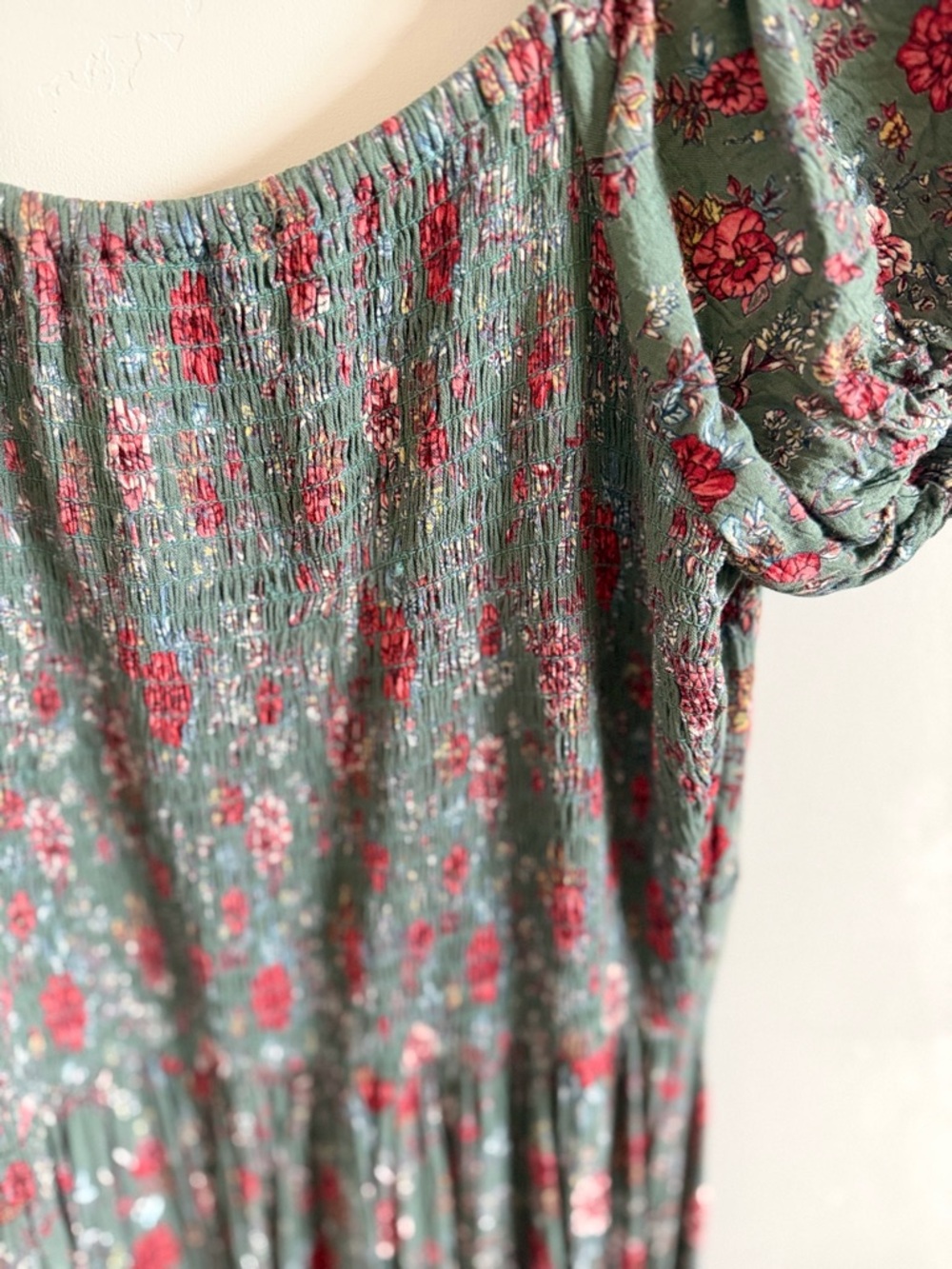 Angie Green Floral Puff-Sleeve Maxi Dress - Picture 9 of 11